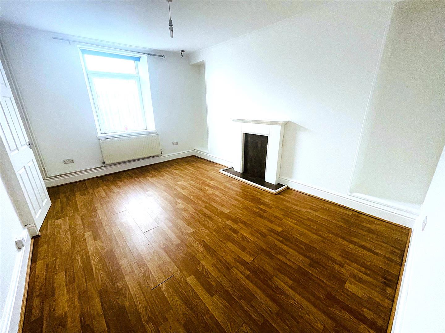 Sawel Terrace, Pontarddulais, Swansea, SA4 0UY